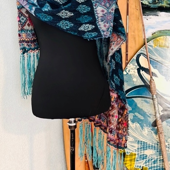 Vismaya Soft Wool Blend Beauty! Absolutely Gorgeous, 82” End to End, Great Cond. - Picture 9 of 11